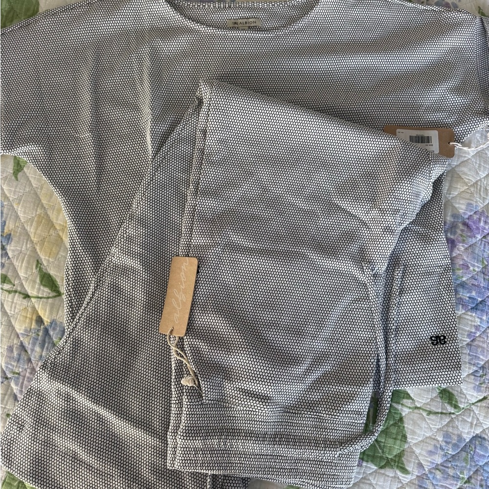 NWT Albion fit set XL- honeycomb pattern